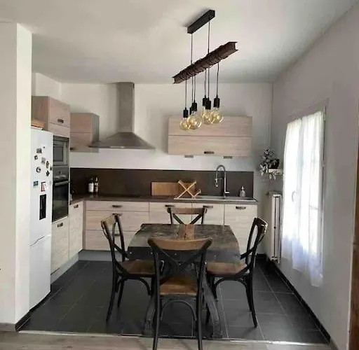 Maison 6 Personnes Hippodrome De Дом отдыха *